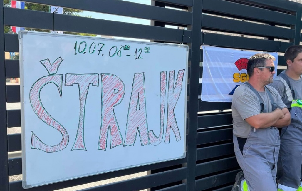 Štrajk upozorenja u CALUCEM doo
